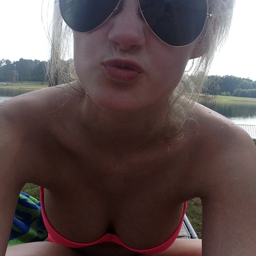 TongueKiss