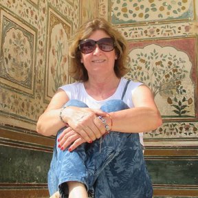 Damaris49