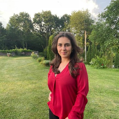 Daniela A.