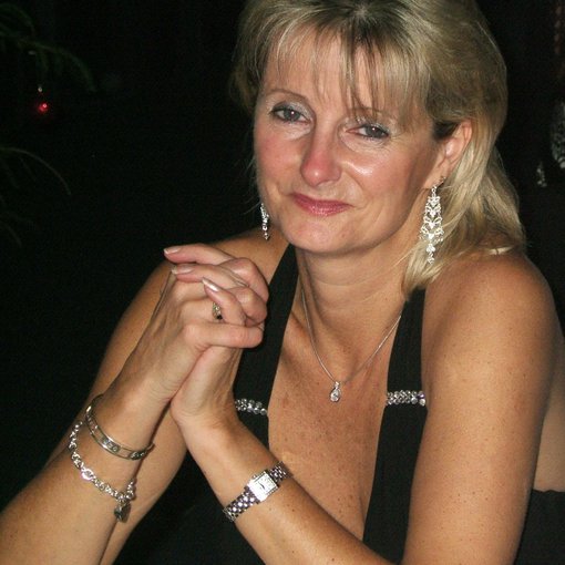Alisha47